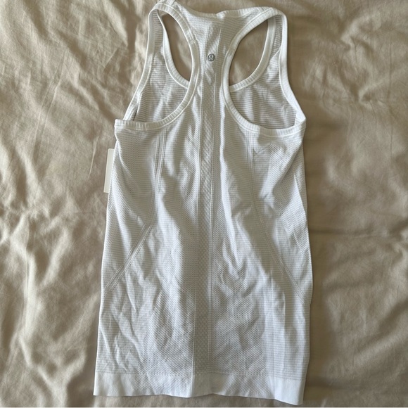Lululemon Swiftly Tech Tank Size 4 - Picture 4 of 4